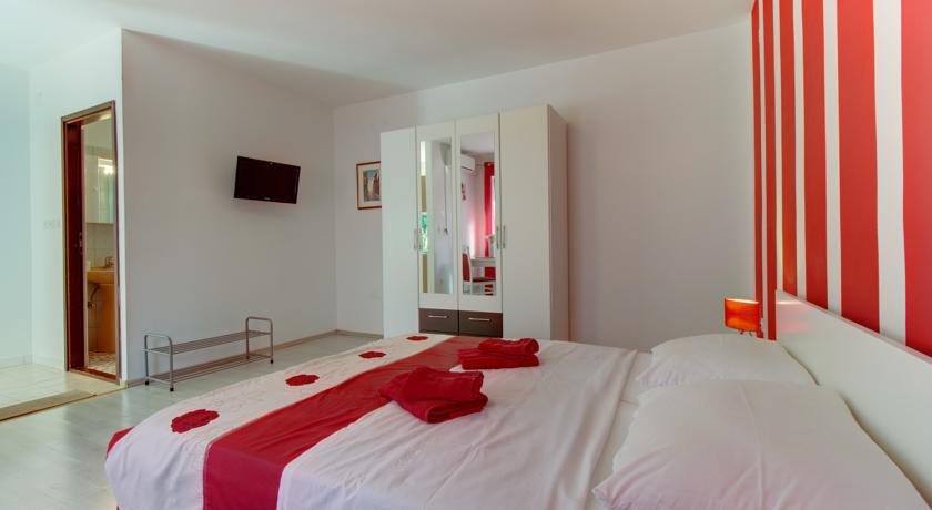 Apartment Nikolina Mali Lošinj Стая снимка